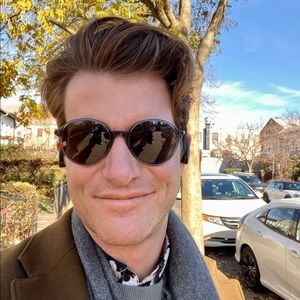 Meet your Posher, Logan